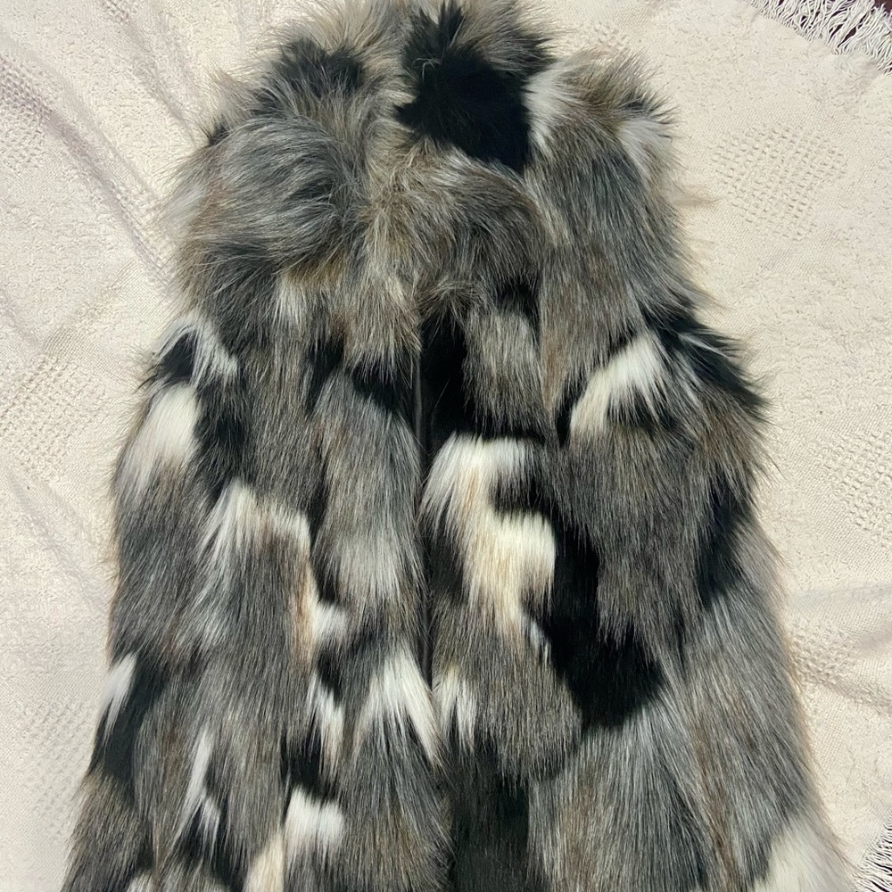 White House Black Market NWT Fur Vest